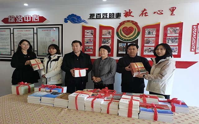 市政协文化文史和学习委、文化艺术界委员工作室组织开展“学雷锋纪念日”主题活动